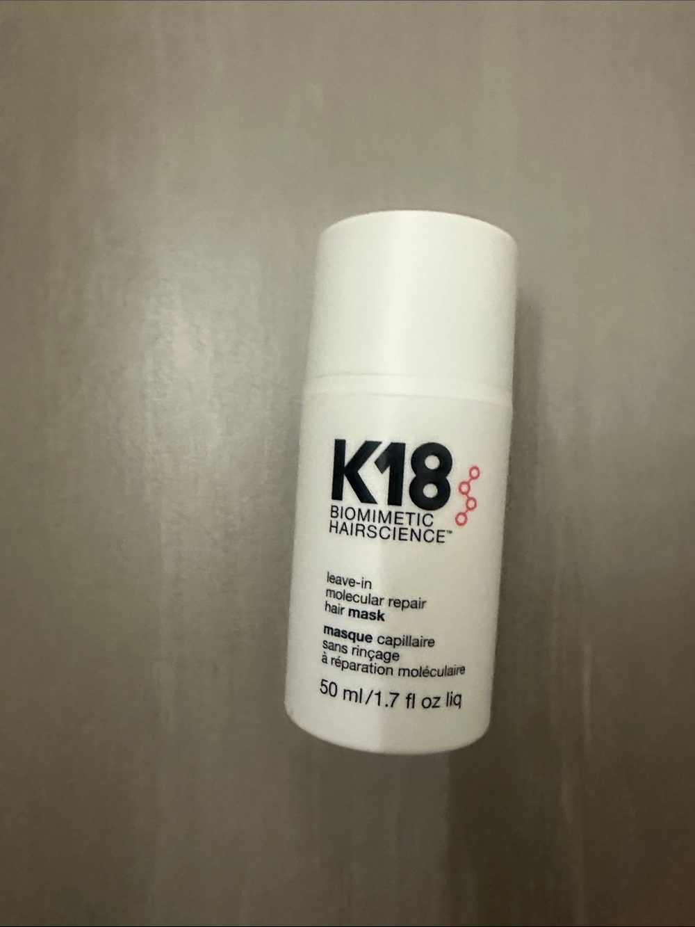 K18 Biomimetic Hairscience Leave-In Molecular Repair Hair Mask - White